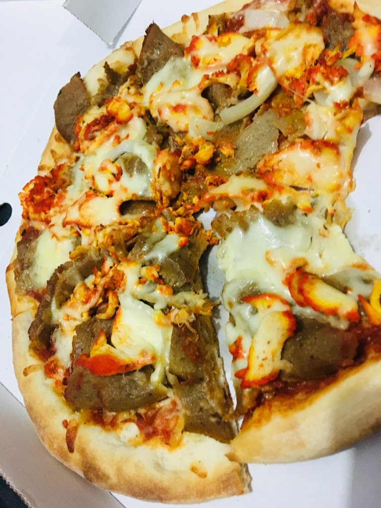 Chicago Pizza & Balti Bazaar : image1.jpg