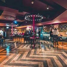 Howl Bar : image2.jpg