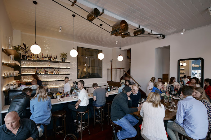 Carlton Wine Room : image252.jpg