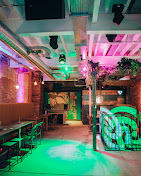 Green Room : image194.jpg