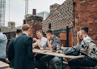 Green Room : image200.jpg