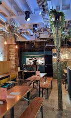 Green Room : image30.jpg