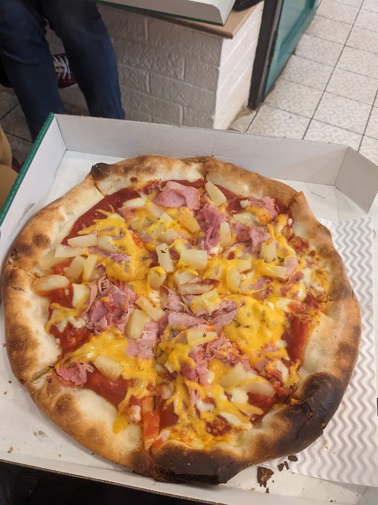 Mama Mia Takeaway Pizzas : image3.jpg