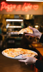11 Inch Pizza : image1.jpg
