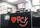 Luckys Fast Food Delivery Services : image2.jpg