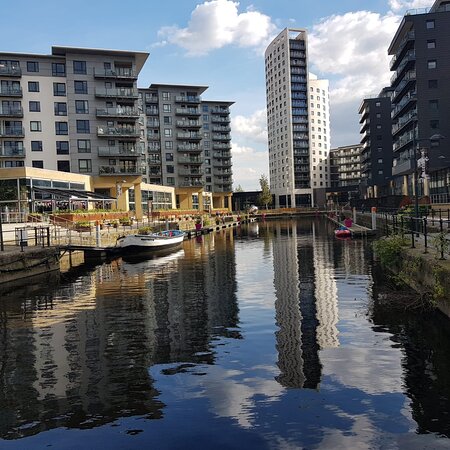 Mumtaz Leeds : image200.jpg