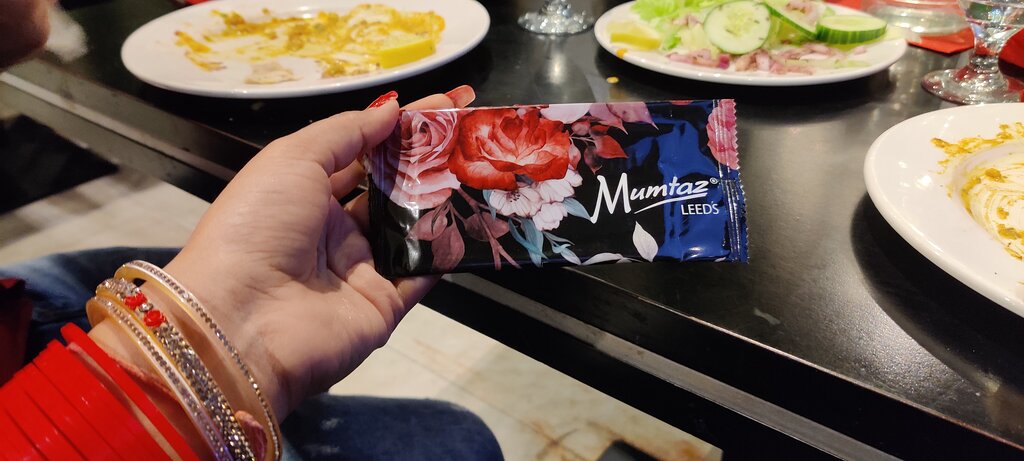 Mumtaz Leeds : image360.jpg