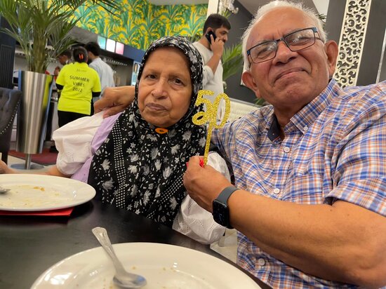 Mumtaz Leeds : image370.jpg